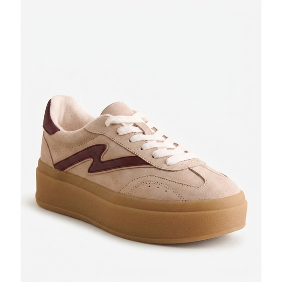 STEVE MADDEN Shoes - NEW STEVE MADDEN women's mighty sneaker in taupe/wine